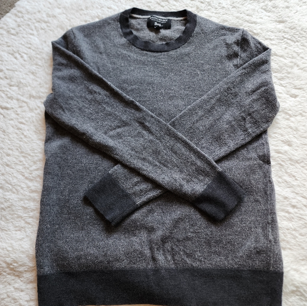 Sweater - Picture 3 of 3